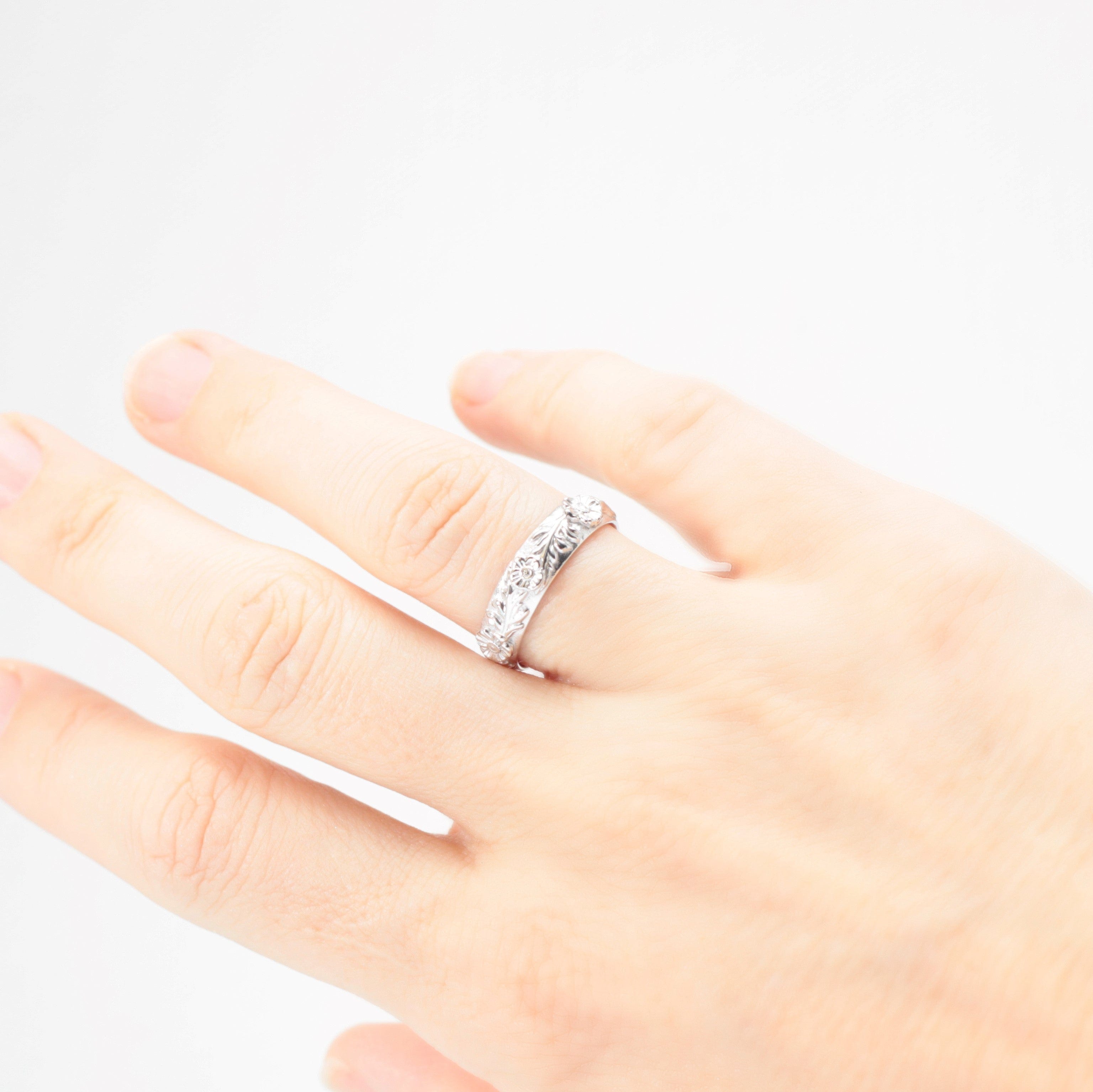 Wide Poppy Trio Wedding Ring - Vinny & Charles