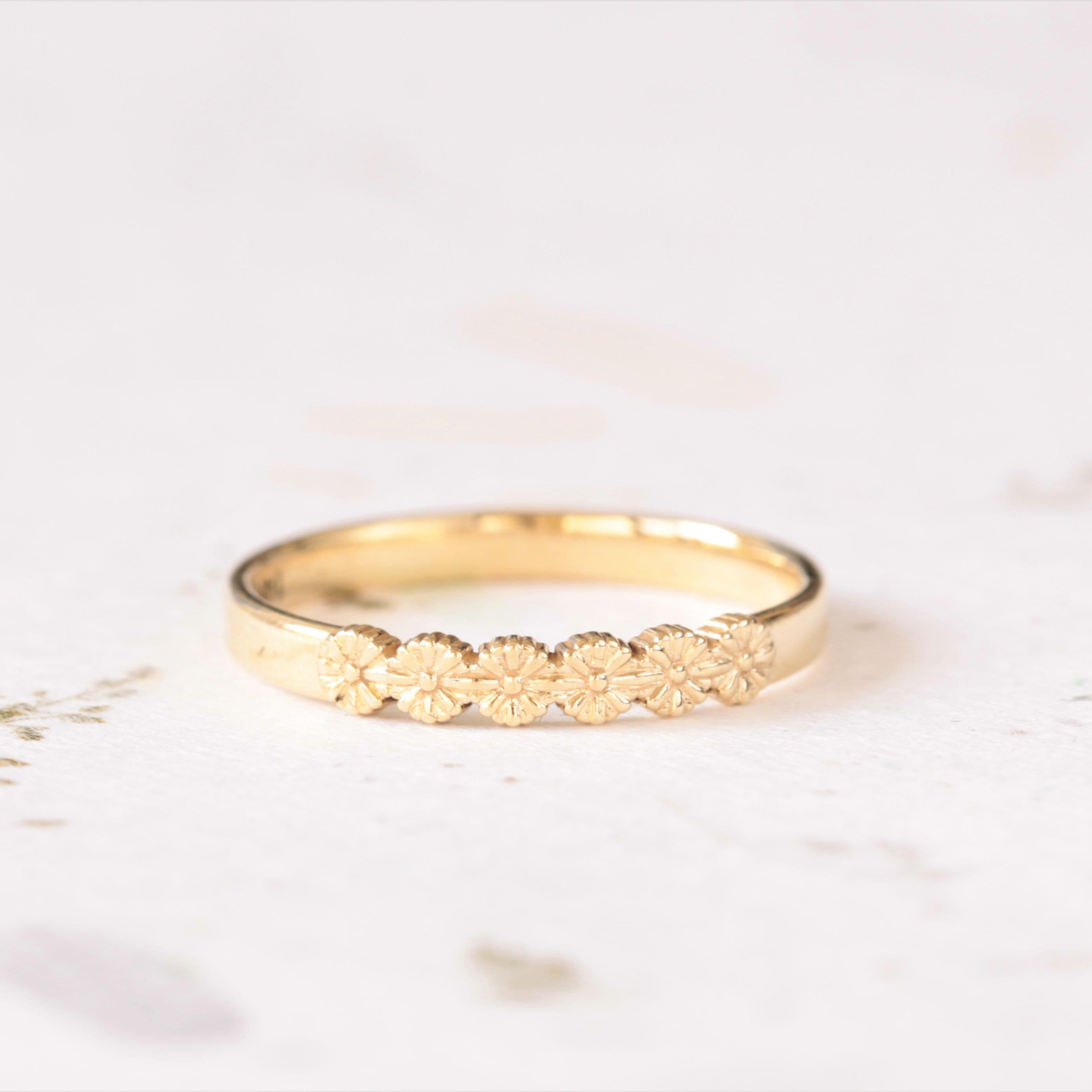 Daisy Wedding Ring - Vinny & Charles