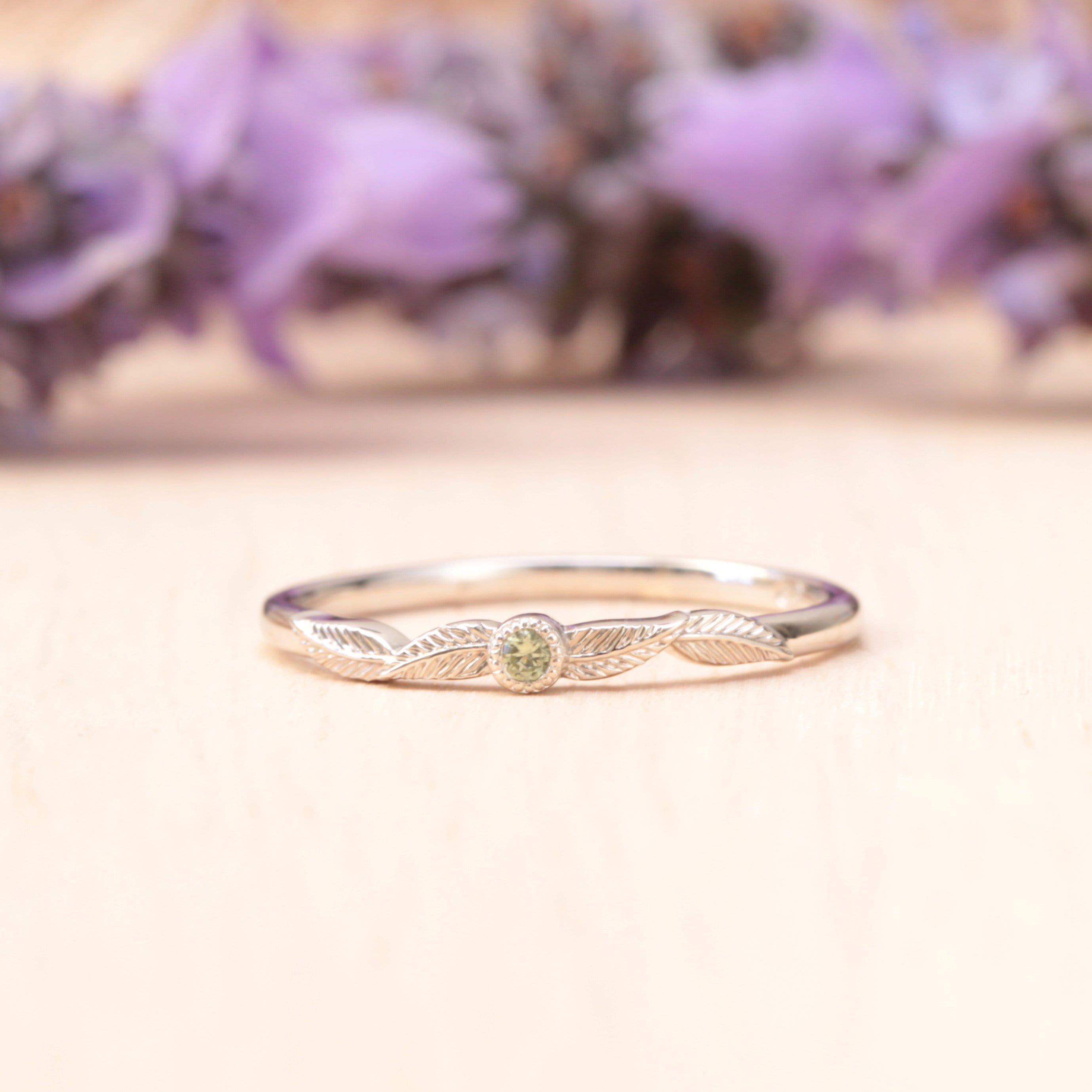Peridot Birthstone Leaf Ring - Vinny & Charles