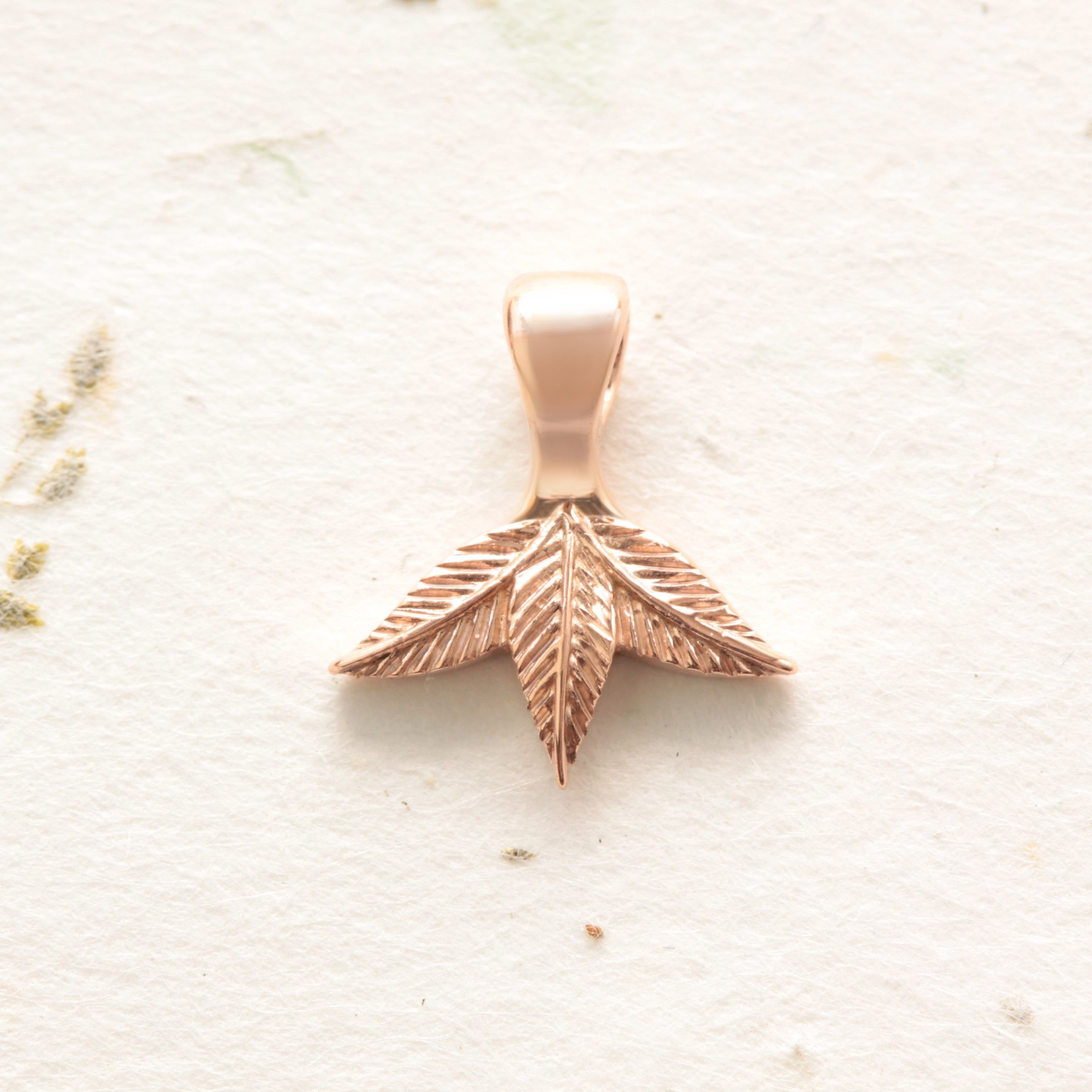 Gold Three Leaf Pendant - Vinny & Charles