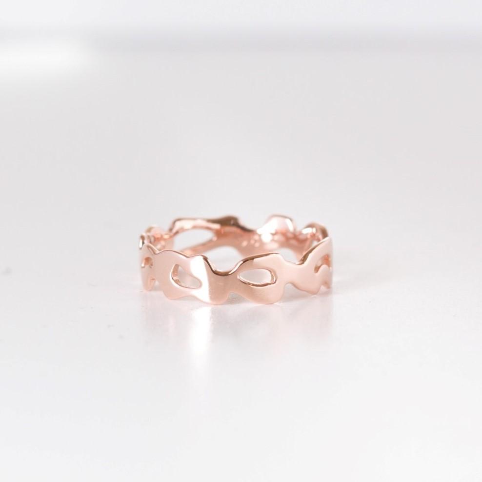 14k Gold Monstera Leaf Wedding Band - Vinny & Charles