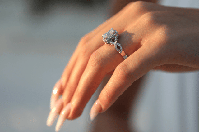 Engagement vs Wedding Ring: The Differences Explained