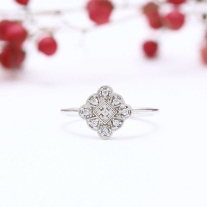 Vintage Style Diamond Engagement Ring